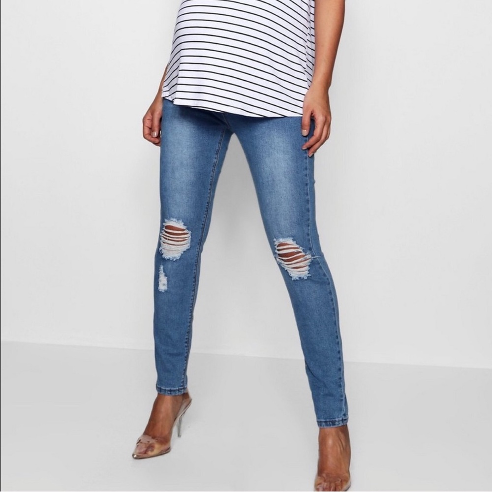 Maternity Distressed Skinny Jeans